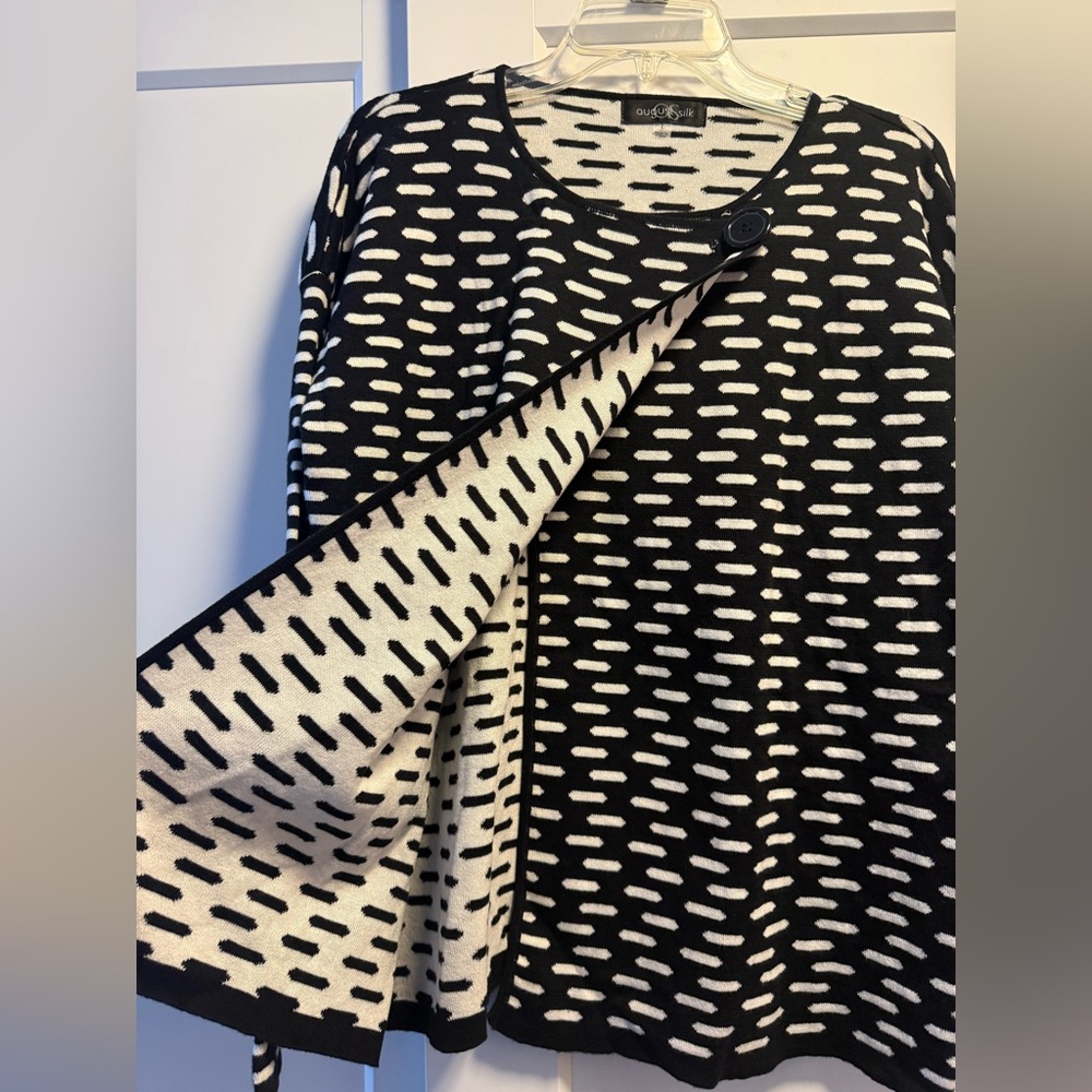 August Silk black & white sweater/ponco/cape sz L Lagom Scandi Cabincore Minimal